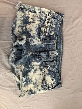True Religion Joey Low Rise Frayed Short Jean Shorts Blue & White Waist 28